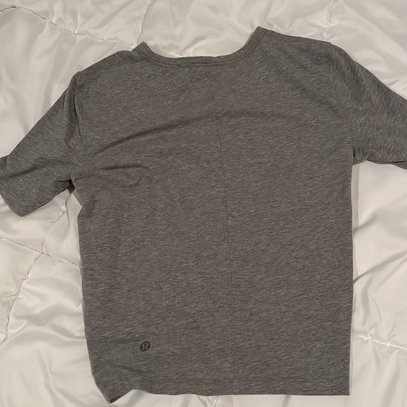 Lululemon Crescent T-Shirt - Picture 3 of 4